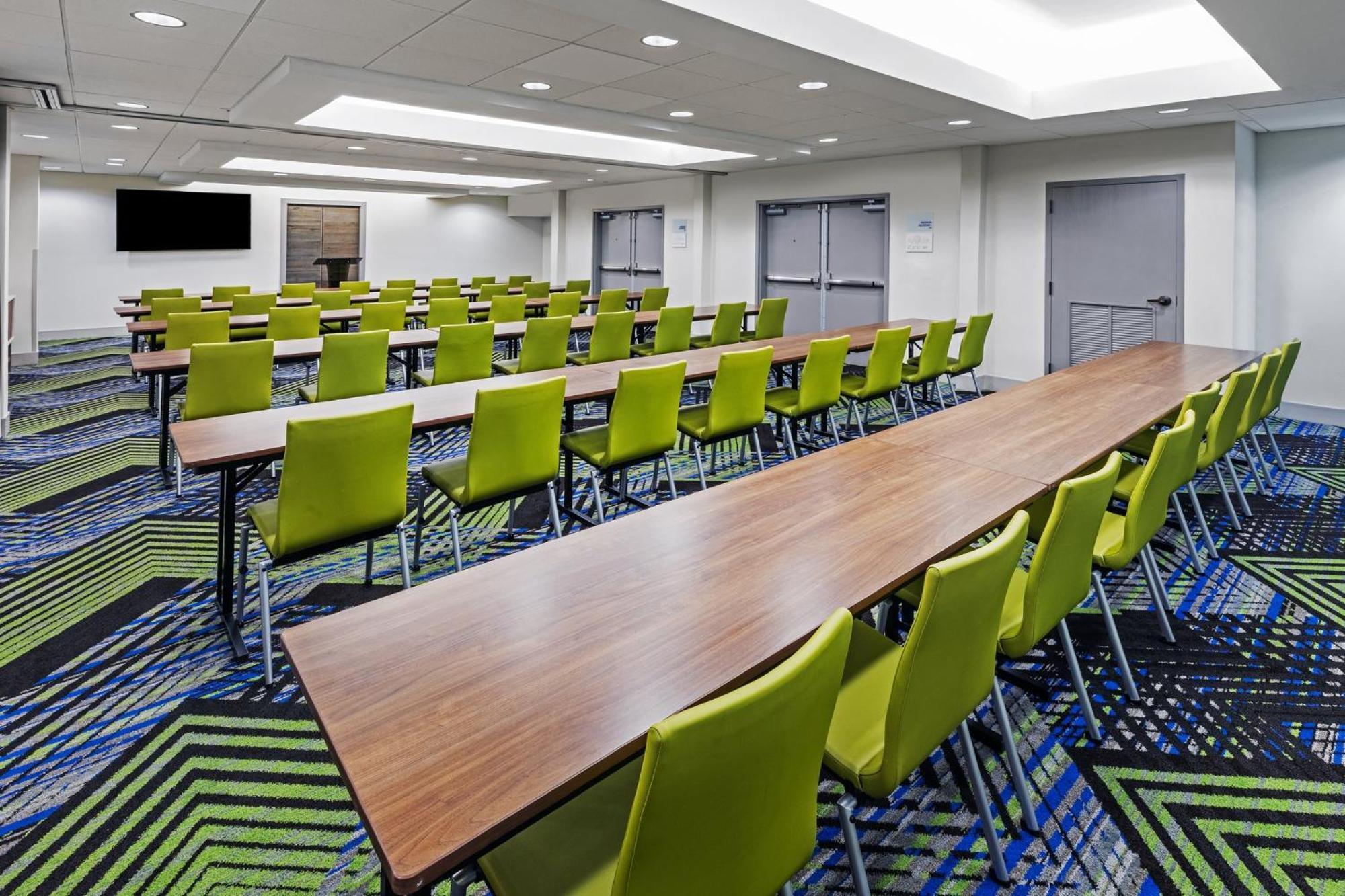 Holiday Inn Express & Suites Sulphur - Lake Charles By Ihg Εξωτερικό φωτογραφία