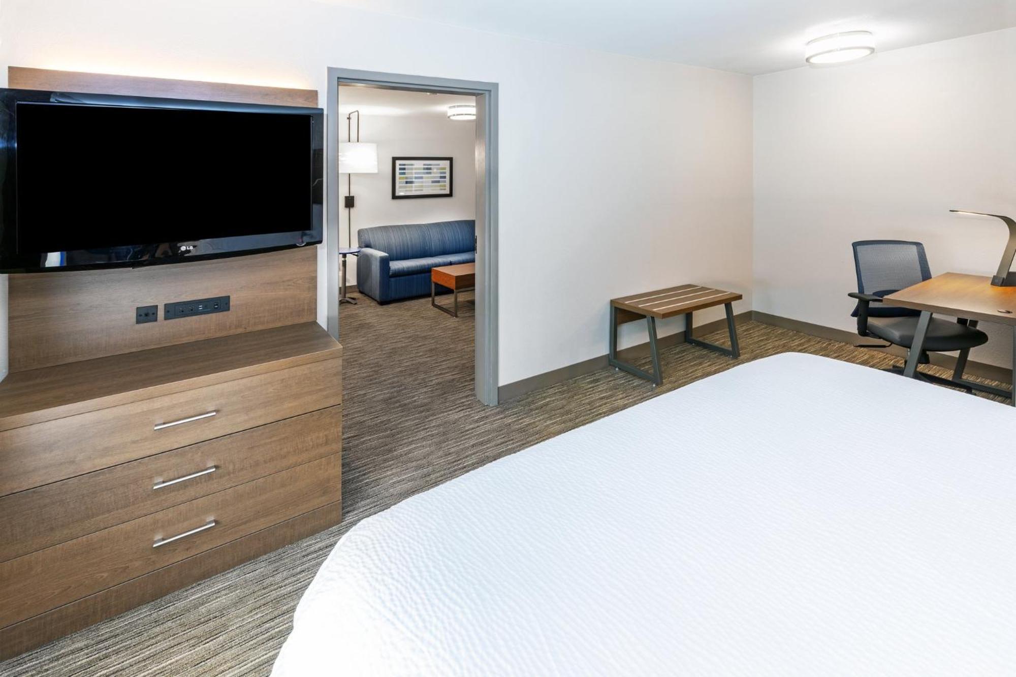 Holiday Inn Express & Suites Sulphur - Lake Charles By Ihg Εξωτερικό φωτογραφία
