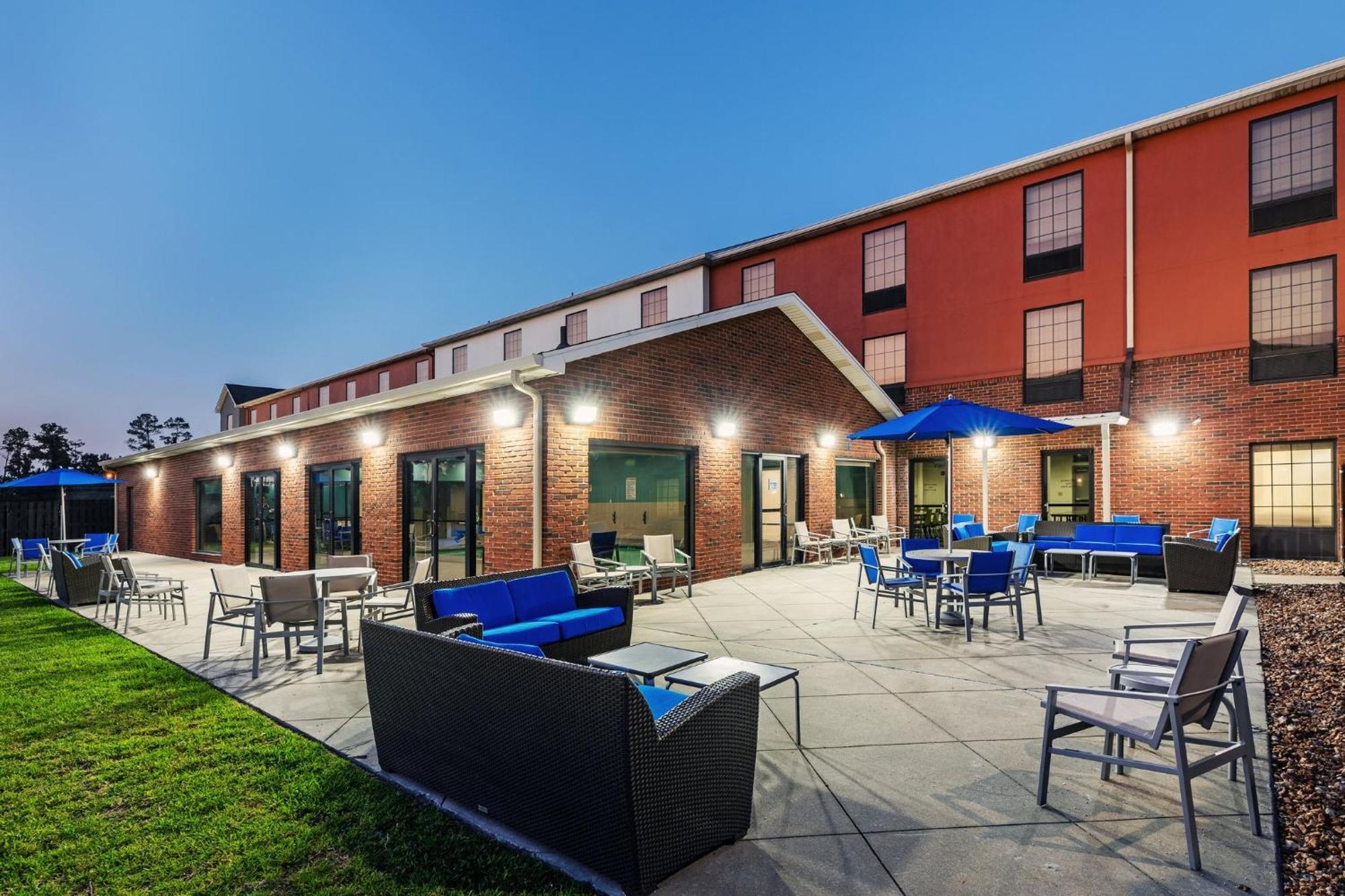 Holiday Inn Express & Suites Sulphur - Lake Charles By Ihg Εξωτερικό φωτογραφία
