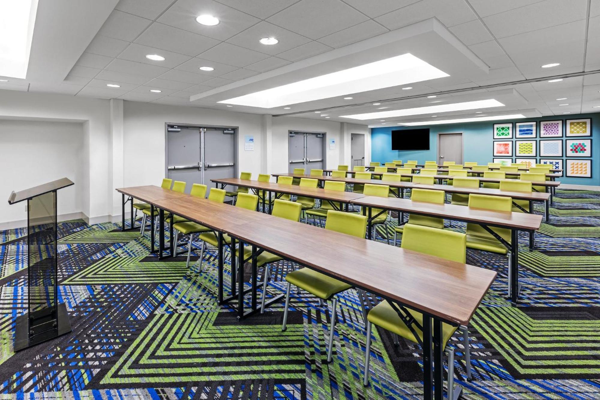 Holiday Inn Express & Suites Sulphur - Lake Charles By Ihg Εξωτερικό φωτογραφία