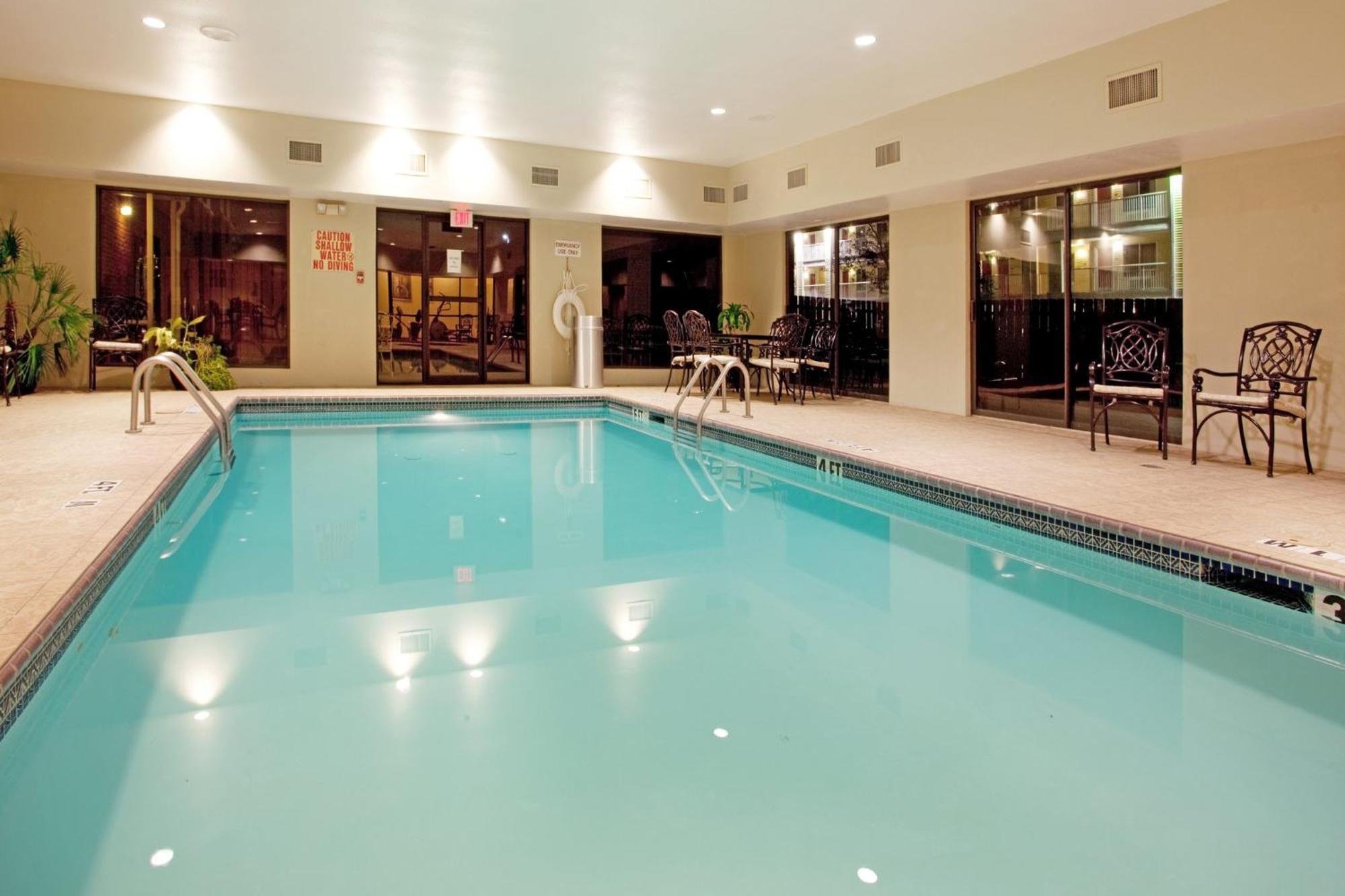 Holiday Inn Express & Suites Sulphur - Lake Charles By Ihg Εξωτερικό φωτογραφία